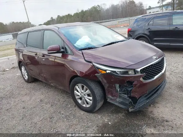 KNDMB5C16H6238361 2017 KIA SEDONA - Image 1