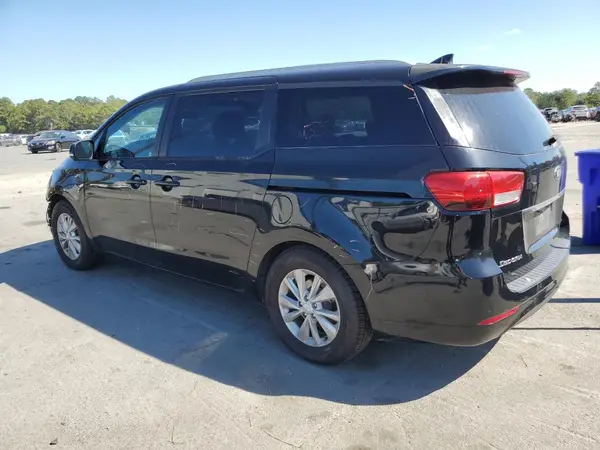 KNDMB5C16H6240871 2017 KIA SEDONA - Image 2