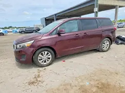 KNDMB5C16H6241163 2017 KIA SEDONA