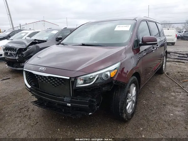KNDMB5C16H6244189 2017 KIA SEDONA - Image 2