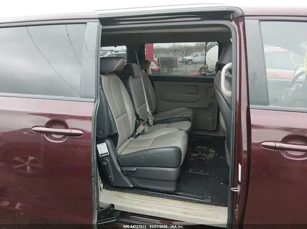 KNDMB5C16H6244189 2017 KIA SEDONA - Image 8
