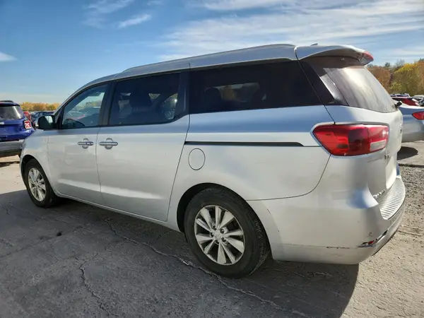 KNDMB5C16H6249036 2017 KIA SEDONA - Image 2