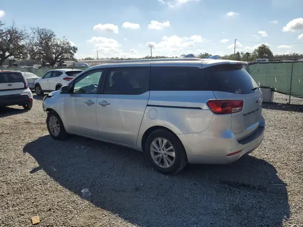 KNDMB5C16H6249067 2017 KIA SEDONA - Image 2