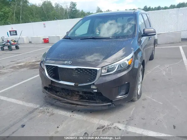 KNDMB5C16H6251367 2017 KIA SEDONA - Image 2