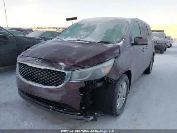 KNDMB5C16H6257525 2017 KIA SEDONA - Image 2