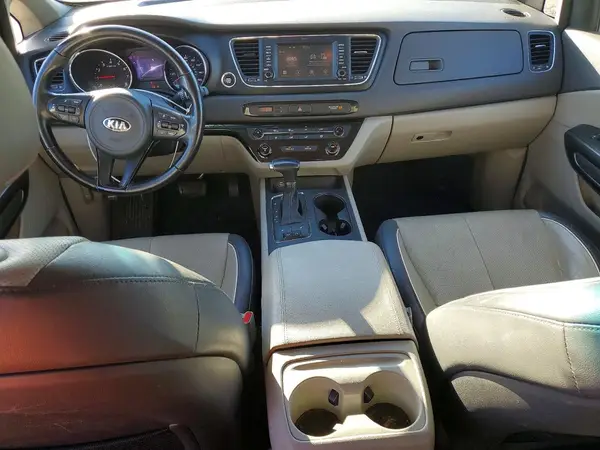 KNDMB5C16H6265012 2017 KIA SEDONA - Image 8