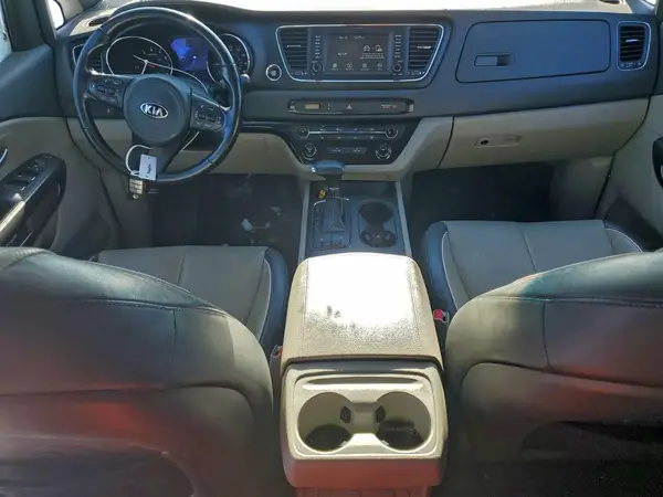 KNDMB5C16H6265303 2017 KIA SEDONA - Image 8
