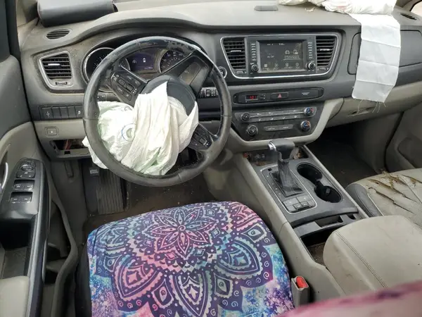 KNDMB5C16H6266032 2017 KIA SEDONA - Image 8