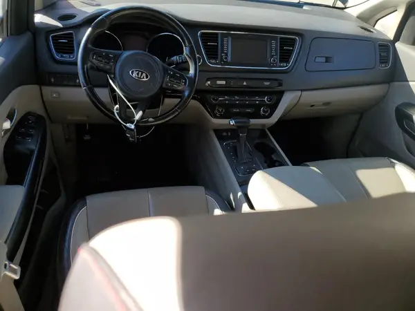 KNDMB5C16H6266595 2017 KIA SEDONA - Image 8