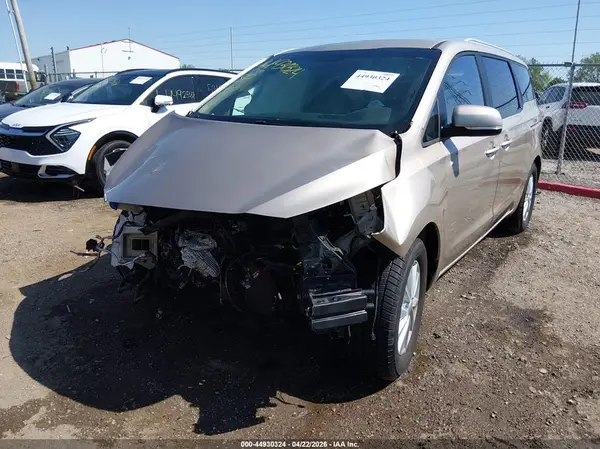 KNDMB5C16H6266872 2017 KIA SEDONA - Image 2