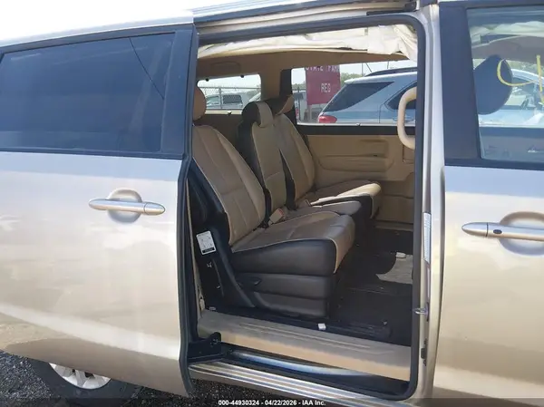 KNDMB5C16H6266872 2017 KIA SEDONA - Image 8