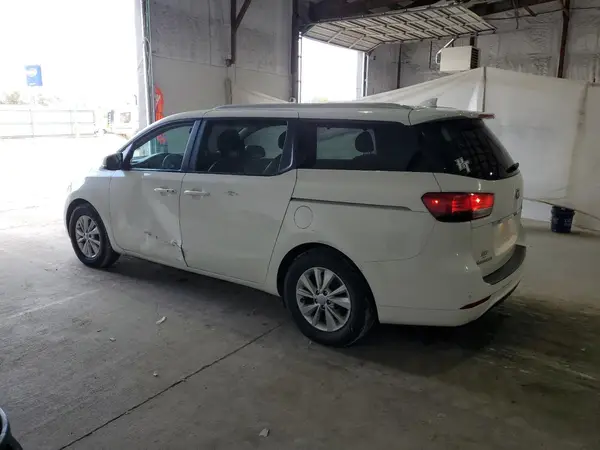 KNDMB5C16H6266919 2017 KIA SEDONA - Image 2