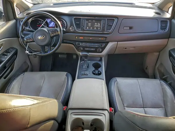 KNDMB5C16H6267732 2017 KIA SEDONA - Image 8