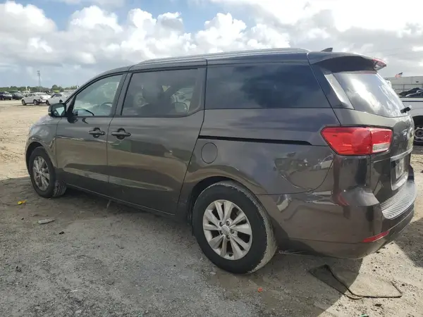 KNDMB5C16H6268041 2017 KIA SEDONA - Image 2