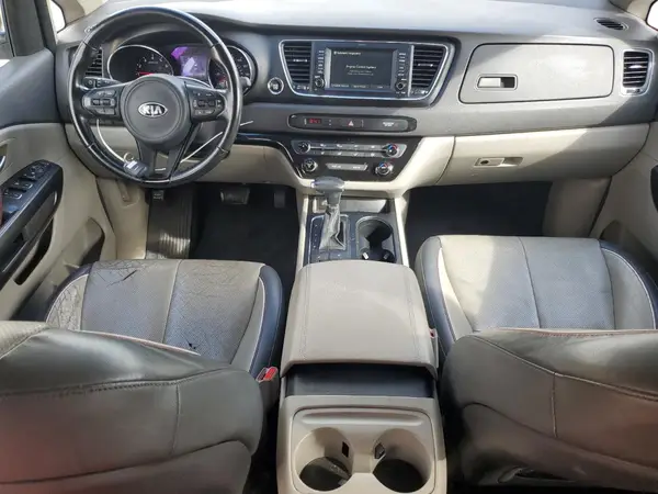 KNDMB5C16H6268041 2017 KIA SEDONA - Image 8