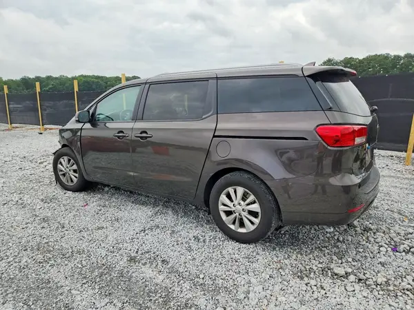KNDMB5C16H6292842 2017 KIA SEDONA - Image 2