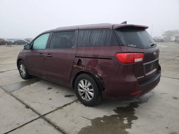 KNDMB5C16H6321031 2017 KIA SEDONA - Image 2