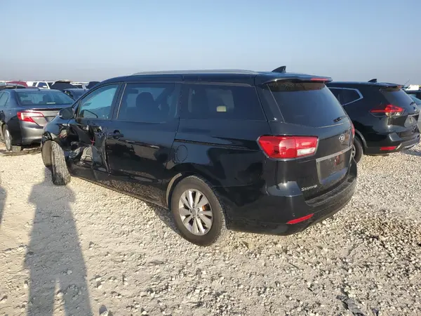 KNDMB5C16H6325628 2017 KIA SEDONA - Image 2
