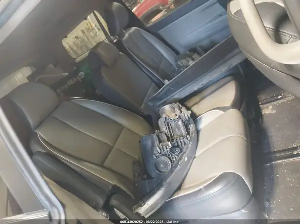 KNDMB5C16H6326956 2017 KIA SEDONA - Image 8