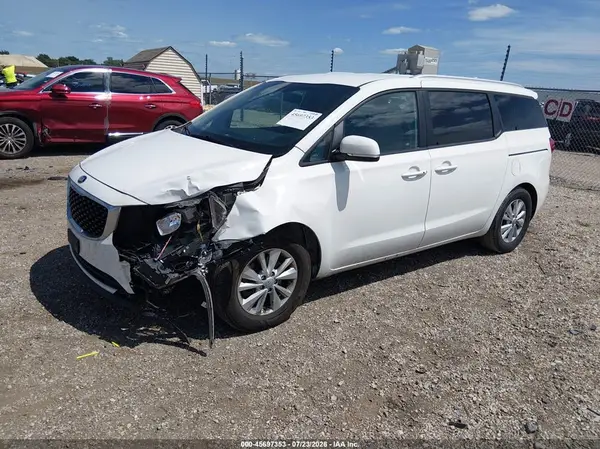 KNDMB5C16H6328772 2017 KIA SEDONA - Image 2