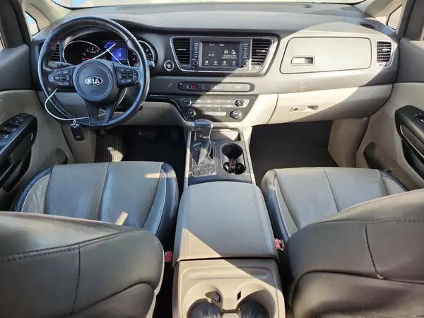 KNDMB5C16H6333146 2017 KIA SEDONA - Image 8
