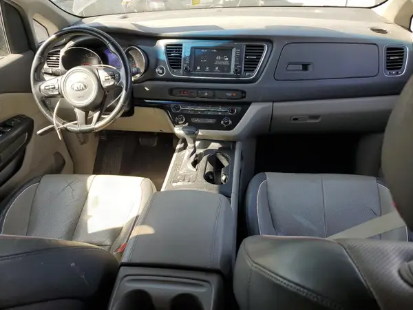 KNDMB5C16H6338251 2017 KIA SEDONA - Image 8