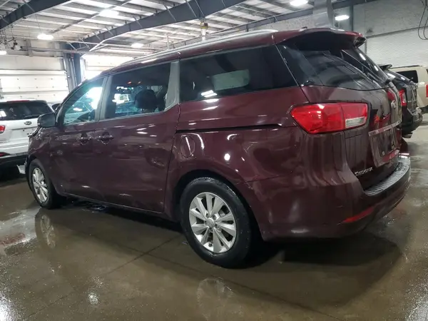 KNDMB5C16H6339710 2017 KIA SEDONA - Image 2