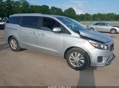 KNDMB5C16J6355637 2018 KIA SEDONA