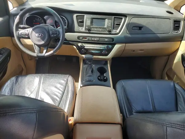 KNDMB5C16J6355699 2018 KIA SEDONA - Image 8