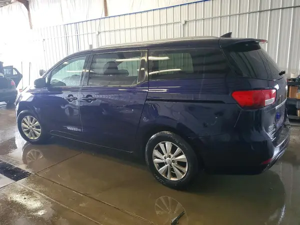KNDMB5C16J6359106 2018 KIA SEDONA - Image 2