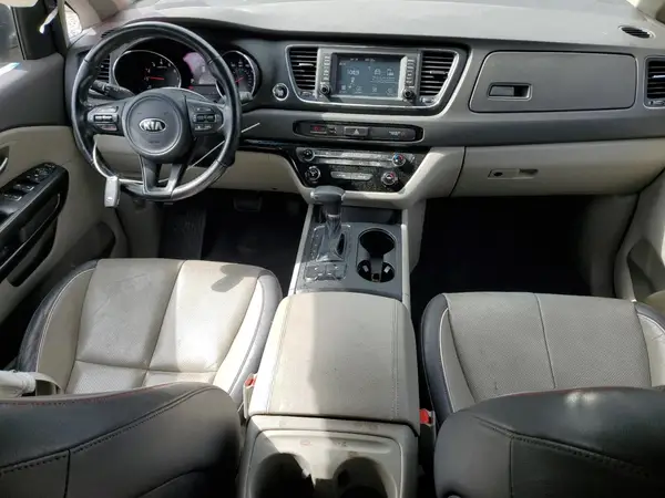 KNDMB5C16J6360515 2018 KIA SEDONA - Image 8