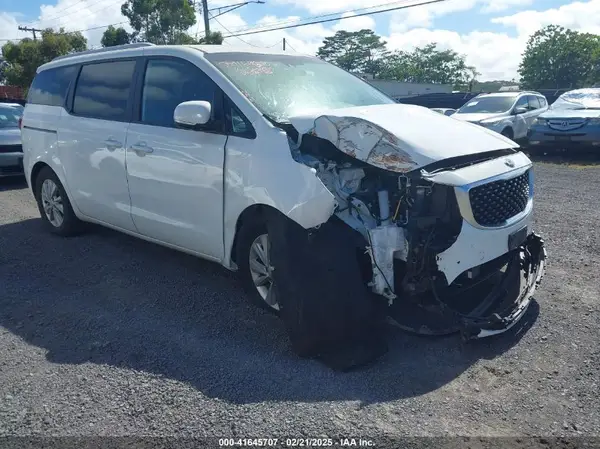 KNDMB5C16J6367710 2018 KIA SEDONA - Image 1