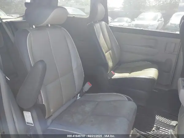 KNDMB5C16J6367710 2018 KIA SEDONA - Image 8