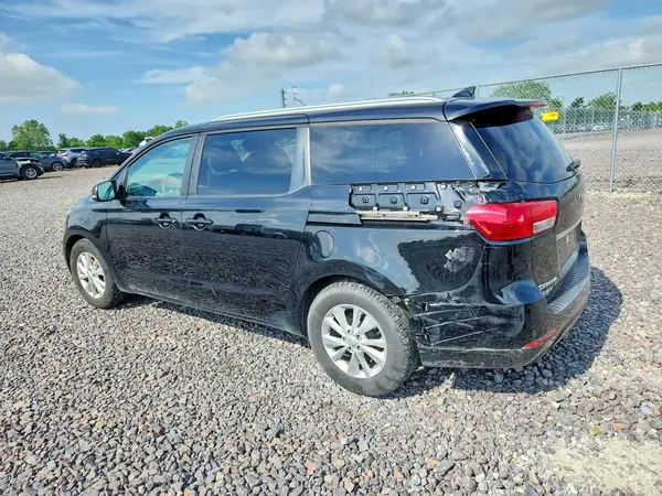KNDMB5C16J6367898 2018 KIA SEDONA - Image 2