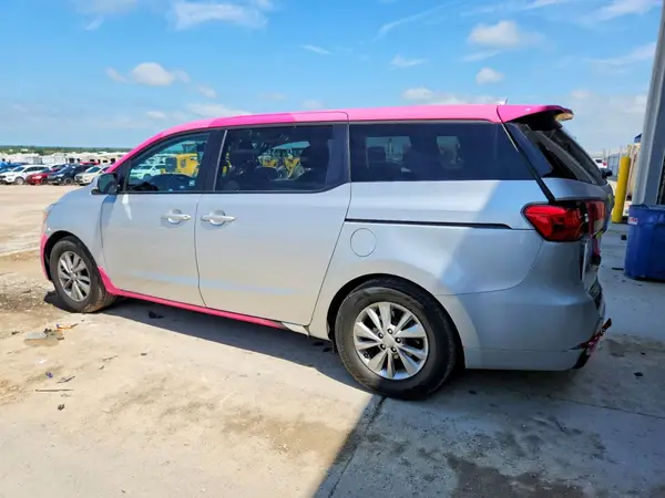 KNDMB5C16J6368081 2018 KIA SEDONA - Image 2