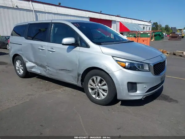 KNDMB5C16J6378271 2018 KIA SEDONA - Image 1
