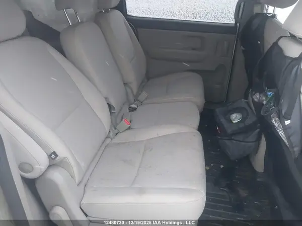 KNDMB5C16J6384331 2018 KIA SEDONA - Image 8