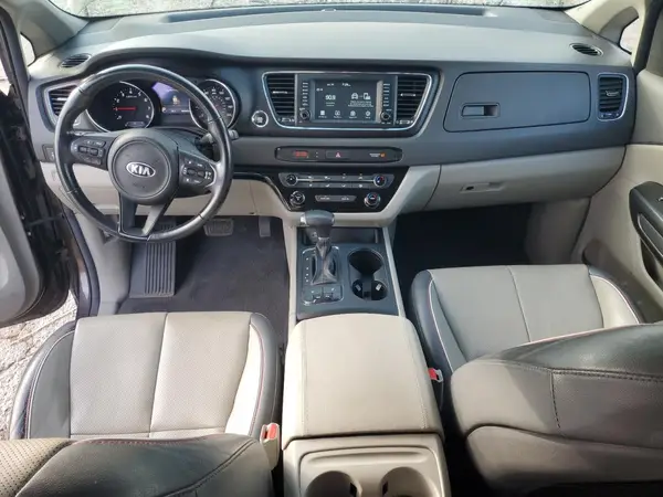 KNDMB5C16J6388900 2018 KIA SEDONA - Image 8