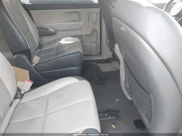 KNDMB5C16J6424343 2018 KIA SEDONA - Image 8