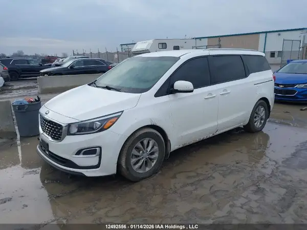 KNDMB5C16K6445159 2019 KIA SEDONA - Image 2