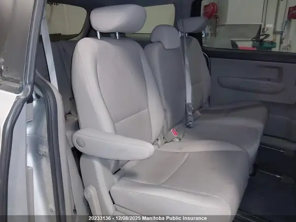 KNDMB5C16K6454072 2019 KIA SEDONA - Image 8