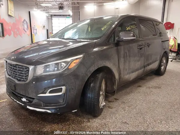 KNDMB5C16K6456842 2019 KIA SEDONA - Image 2