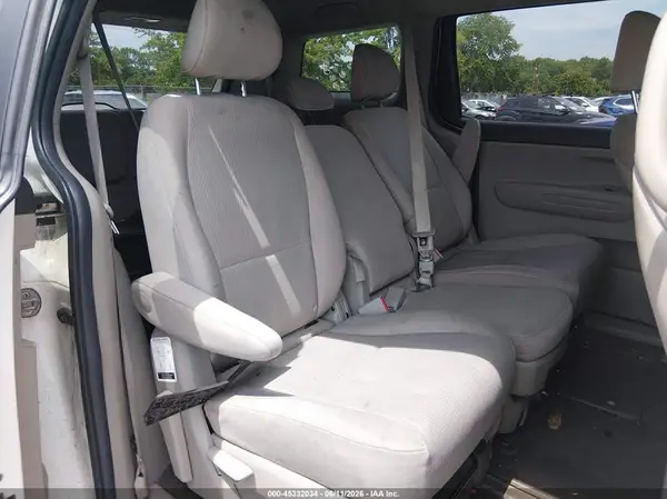 KNDMB5C16K6538764 2019 KIA SEDONA - Image 8
