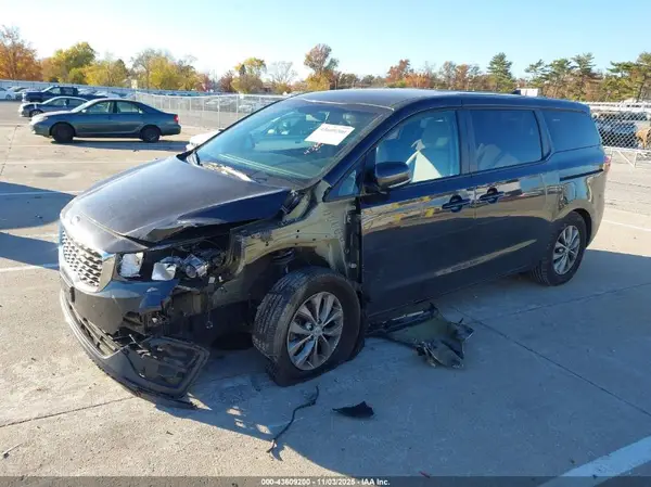 KNDMB5C16L6581485 2020 KIA SEDONA - Image 2