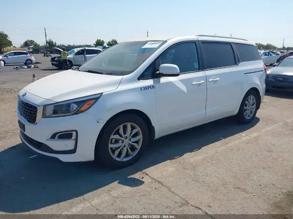 KNDMB5C16L6619586 2020 KIA SEDONA - Image 2