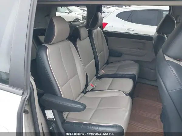 KNDMB5C16L6639711 2020 KIA SEDONA - Image 8