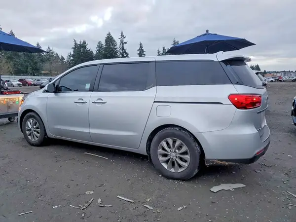 KNDMB5C16L6645637 2020 KIA SEDONA - Image 2