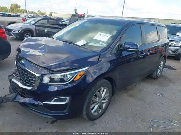 KNDMB5C16L6654743 2020 KIA SEDONA - Image 2