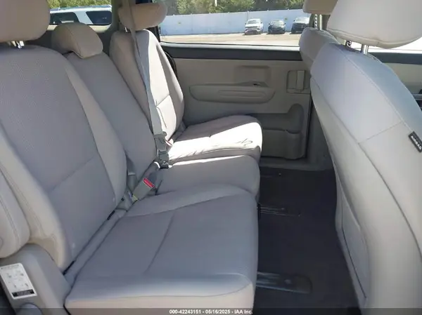 KNDMB5C16M6669115 2021 KIA SEDONA - Image 8