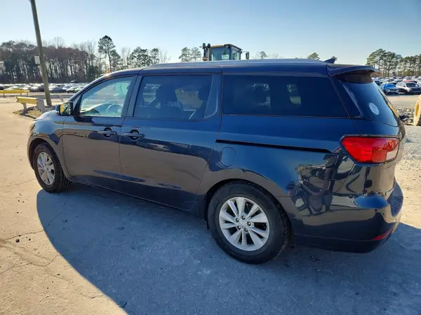 KNDMB5C17G6082815 2016 KIA SEDONA - Image 2